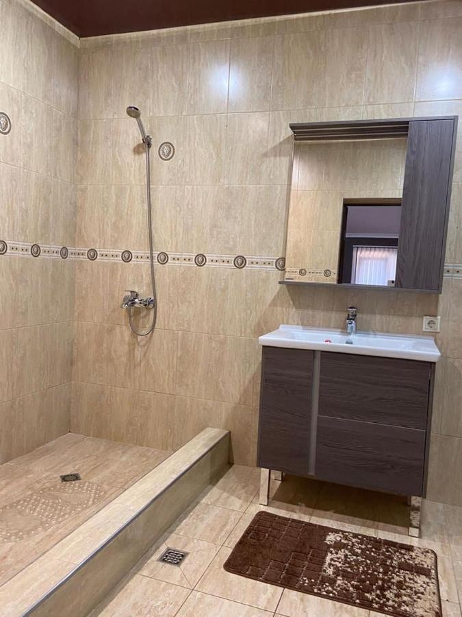 Guest House Vzgorye Gagra Exterior foto